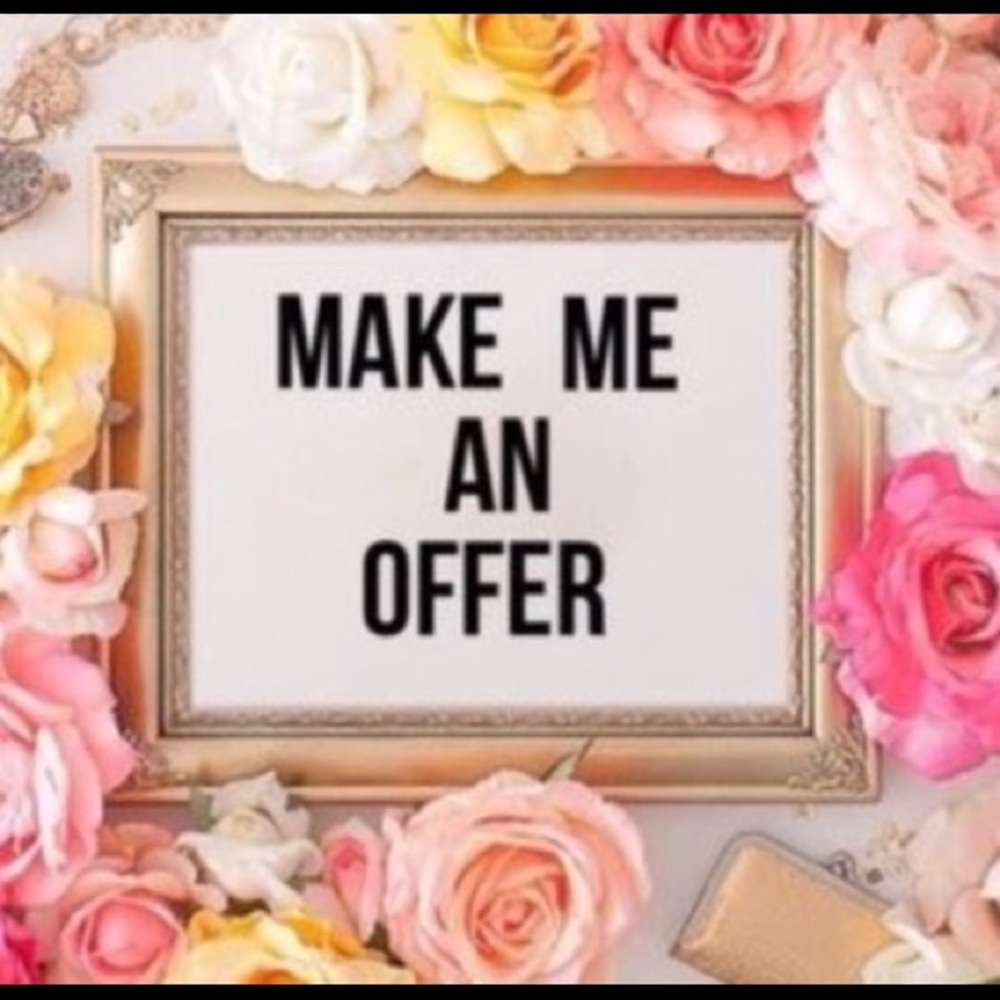 Don't like the price? Make me an offer! 😊